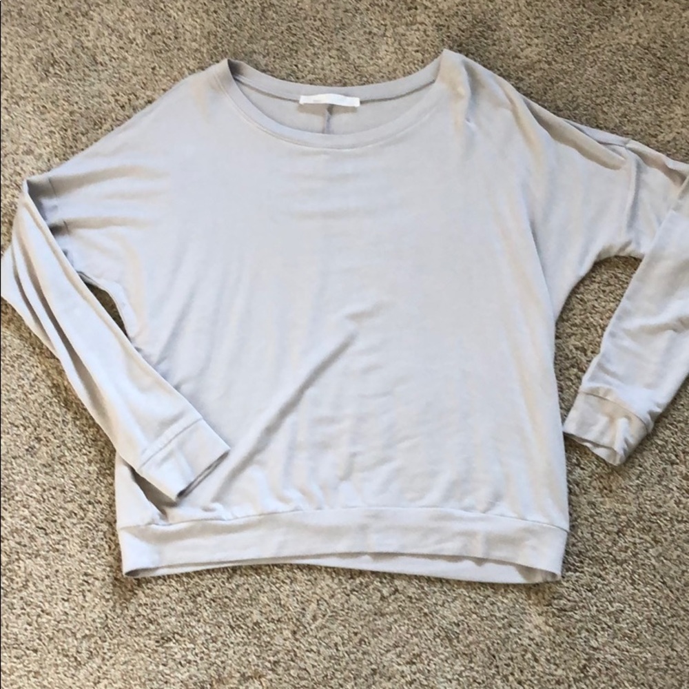 Gray raglan sweatshirt